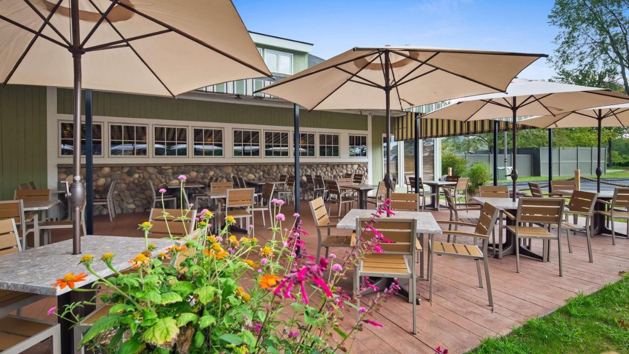 Best Western Plus Windjammer Inn & Conference Center Burlington Eksteriør billede