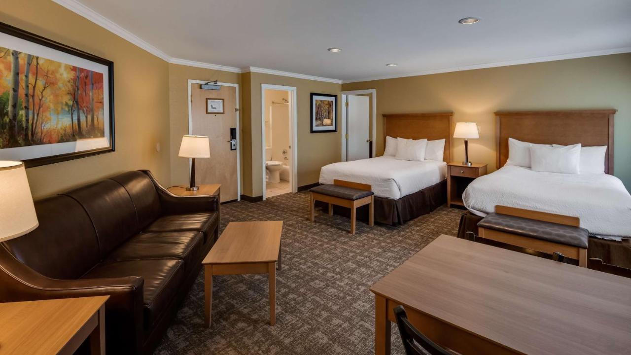 Best Western Plus Windjammer Inn & Conference Center Burlington Eksteriør billede