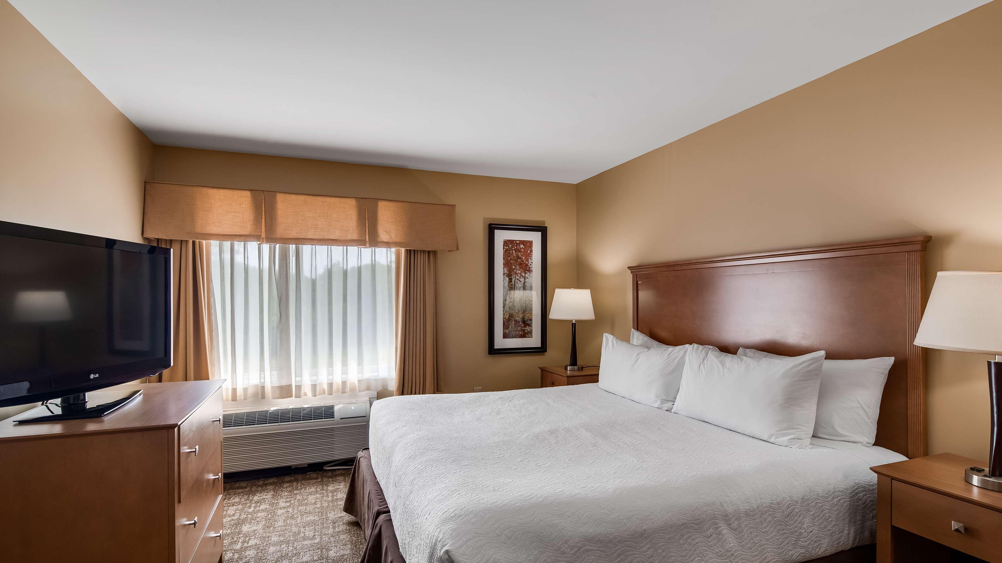 Best Western Plus Windjammer Inn & Conference Center Burlington Eksteriør billede