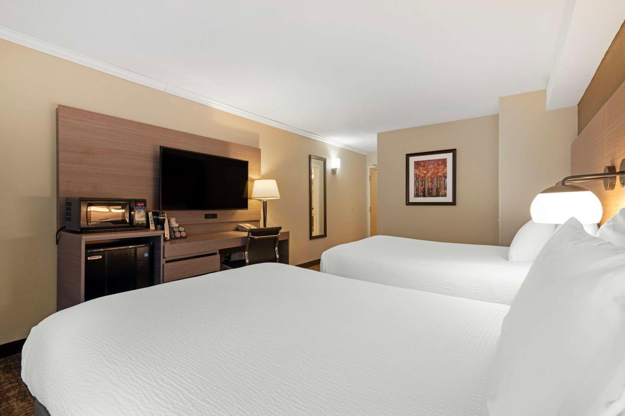 Best Western Plus Windjammer Inn & Conference Center Burlington Eksteriør billede