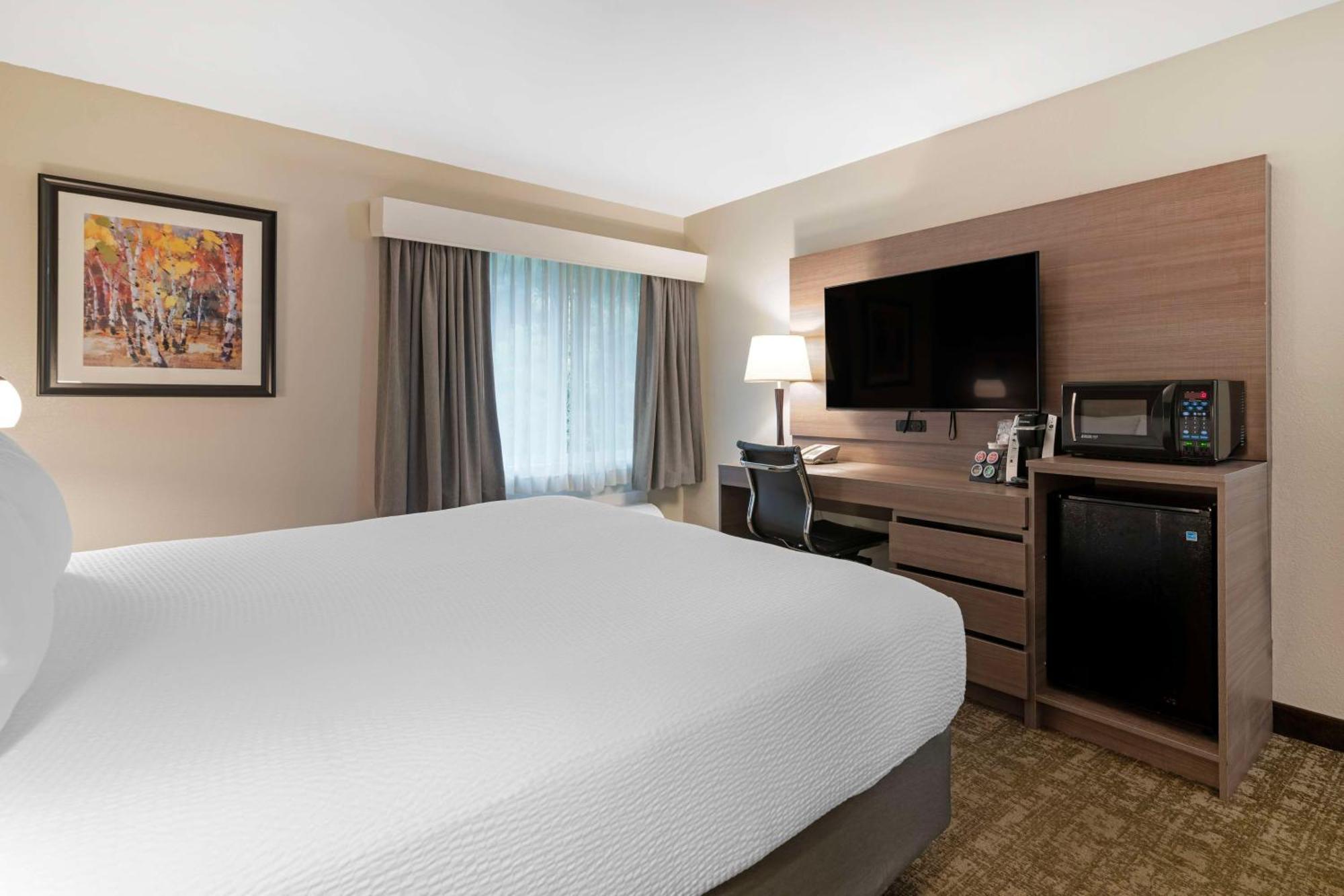 Best Western Plus Windjammer Inn & Conference Center Burlington Eksteriør billede