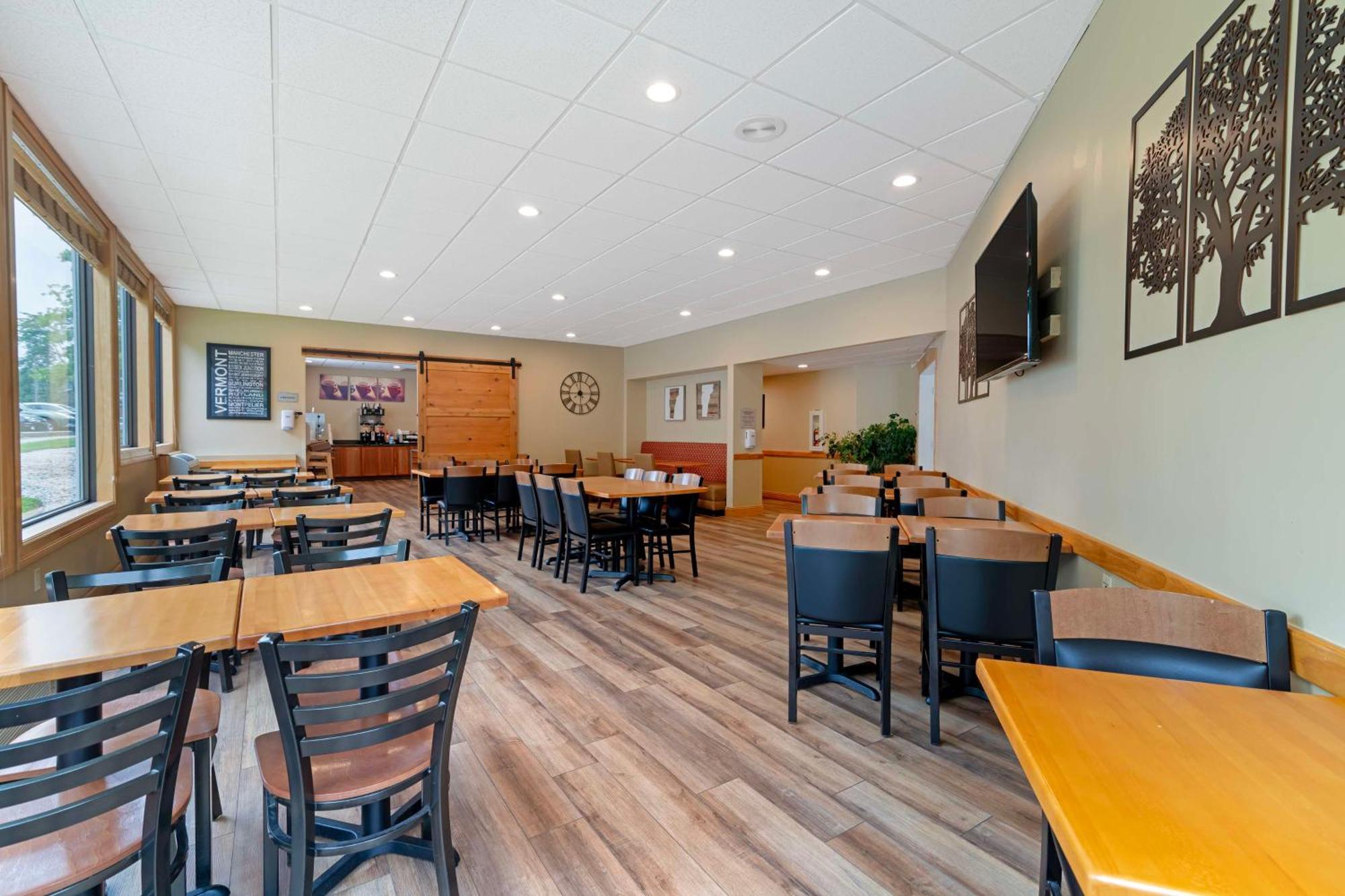 Best Western Plus Windjammer Inn & Conference Center Burlington Eksteriør billede
